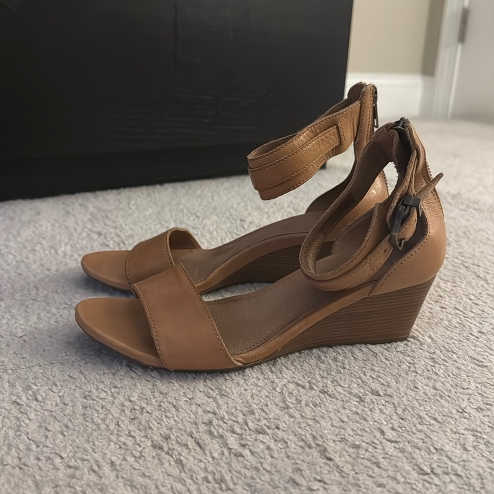 Brown Leather Ugg Wedge Sandals
